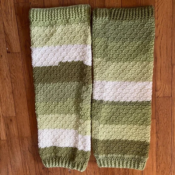 Hand knit leg warmers - Picture 1 of 3